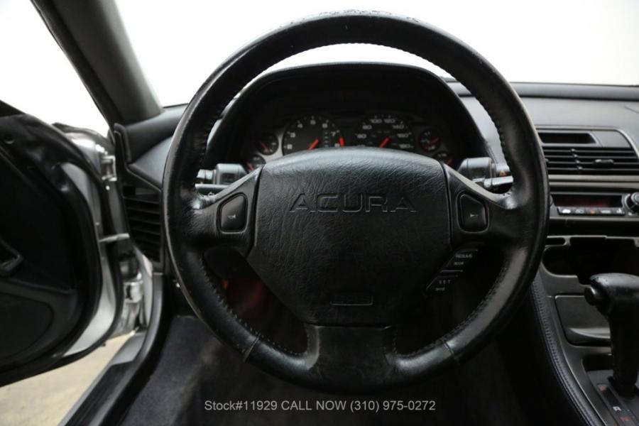 Панель приборов Acura NSX 1993 года  (фото 19 из 37)
